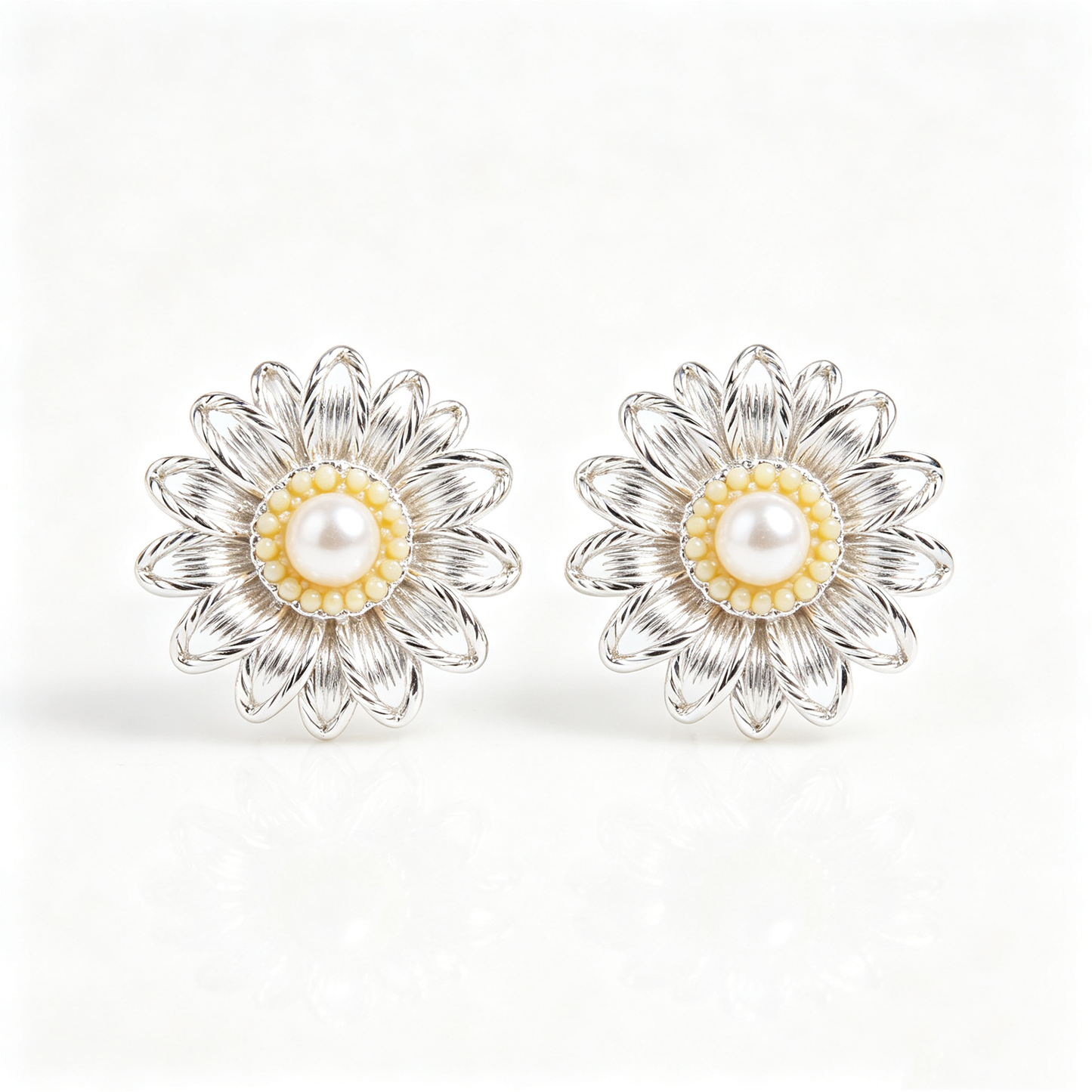 Daisy Pearl Center Silver Stud Earrings